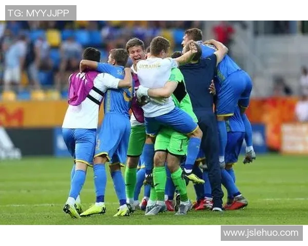 哥伦比亚与乌克兰激战正酣双方球队表现分析与赛况回顾 哥伦比亚与乌克兰激战正酣双方球队表现分析与赛况回顾